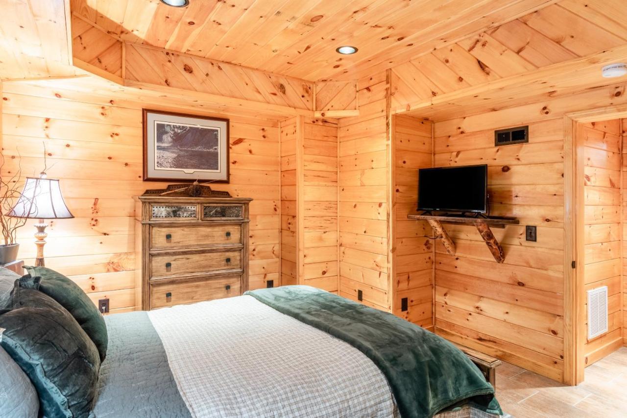 Iron Mountain Lodge - Beautiful Cabin With Forest & Mountain Views! Butler Exteriör bild
